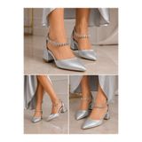 IŞILTI SHOES Kadın Saten Alçak Topuklu Bilekten Taşlı Abiye Ayakkabı