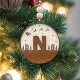 İskandinav Tarzı N Harfi Yılbaşı Ağaç Süsü, Kişiye Özel Minimalist Noel Baba Desenli Çam Ağacı Süsü Ceviz