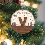 İskandinav Tarzı V Harfi Yılbaşı Ağaç Süsü, Kişiye Özel Minimalist Noel Baba Desenli Çam Ağacı Süsü Ceviz