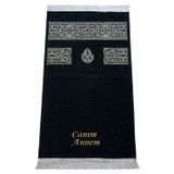 İsme Özel Anneler Günü Hediyesi İsim Nakışlı Kabe Desenli Şönil Seccade Siyah