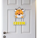 İsme Özel Bebek Odası Ahşap Kapı Süsü - Aslan Figürlü
