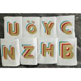 Isme Özel Harf Işlemeli Kadife El Havlusu – Modern Renkli Tasarım - 30 x 50 cm - Gümüş