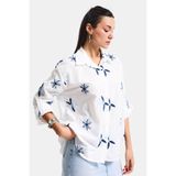 it's basic Kadın Beyaz Mavi Oversize Nakışlı Gömlek, S