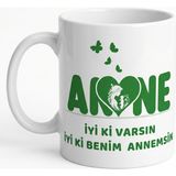 Iyi Ki Varsın Iyi Ki Benim Annemsin Bu Kadın Harika Bir Anne Yazılı Özel Tasarım Kupa Bardak Yeni Anneye Hediye Bebek ve Kelebek Figürlü - Yeşil