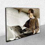İyi Olsun Gazete Okuyan Atatürk 60x90 cm Kanvas Tablo