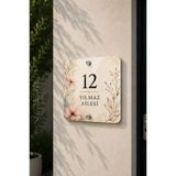 JHAAR Kişiye Özel Pleksi Kapı İsimliği – Modern & Lüks UV Baskılı Dekoratif Kapı Numarası- Soft Çiçek 20x20 cm