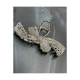 JHTshop Gümüş Renk Kurdele Figürlü Taş Detaylı Metal Mandal Toka