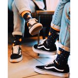 Jiggle Wiggles Jiggles Wiggles - Gezegen Desenli Çorap – Özel Tasarım Pamuklu Uzun Çorap Modeli, Eğlenceli - Renkli Desenli Unisex Çorap - 36 - 40 - Turuncu - Lacivert