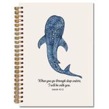 JINYO Whale Shark Christian Notebook for Women Men, Isaiah 43:2 İncil Günlük Defteri Defteri, Kadınlar için Dini Dua Günlüğü, Kilise Notları Dergisi, Kutsal Kitap Spiral Defterler 13,5 x 20,3 cm (Bej)