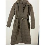 JOOQSTORE Kapüşonlu Kemerli Uzun Şişme Mont - 40 - Kahverengi