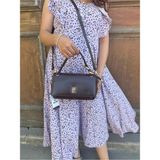 Just Polo Kadın Yeni Sezon Aksesuar Detaylı Çapraz Ayarlanabilir Askılı Şık El & Omuz Çantası Ebat 22 x 11 cm - Rugan Kahve - Tek Ebat