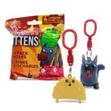 Just Toys LLC Patlayan Yavru Kedi Sırt Çantası Askıları - Resmi Oyun Karakter Anahtarlıklar - Sırt Çantaları, Anahtarlar ve Hediyeler için PVC Mini Figürler - Kör Çanta Sürprizi