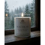 KACHKAR Kokulu Mum – Çam & Sedir – Ferah ve Temiz Koku – El Yapımı Uzun Süreli Mum – Soya & Hindistan Cevizi Bazlı ve Rafine Mineral ile Zenginleştirilmiş Özgün Mum Karışımı – 150 gram - ODRIUS - 1 Adet