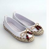 Kadın Deri Babet Ayakkabı, Jüt Örgülü Kenar, Ahşap Boncuklu Fiyonk Detaylı, Ortopedik Tabanlı, Esnek Taban, Slip-On Model (Beyaz, EU Ayakkabı Beden Sistemi, Yetişkin, Kadın, Sayısal, Dar, 36)