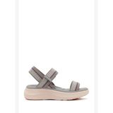 Kadın Gri Bantlı Kalın Tabanlı Kumaş Comfort Sandalet 26SFE46396F