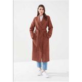 Kadın Oversize Trençkot – Kahverengi Ekose Desenli, Şık ve Modern