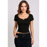 Kadın Siyah Göğsü Ve Kolları Dantelli Fiyonklu Kısa Kol Crop Top Bluz – Şık, Rahat Ve Kolay Kombinlenebilir