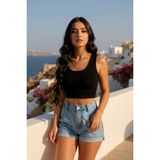 Kadın Siyah Kare Yaka Crop Top Bluz – Şık, Rahat Ve Kolay Kombinlenebilir