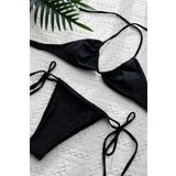 Kadın Siyah Yandan Bağlamalı Tangalı Üçgen Bikini Mayo Takımı