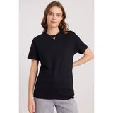 Kadın Slim Fit Dar Kesim Pamuklu Yumuşak Doku Likralı Esnek Kumaş Basic Siyah Bisiklet Yaka Tişört