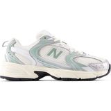 Kadınlar İçin New Balance 530 Beyaz Spor Ayakkabı Hafif ve Esnek Tasarım ile Konforlu