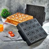 Kahramanlar Karen Black Titanyum Kek Kalıbı - 30x30 Cm - Açık Gri