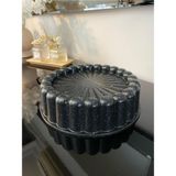 Kahramanlar Robin Döküm Kek & Tart Kalıbı 24 cm Siyah Malzeme Özellikleri ile Fırın ve Bulaşık Makinesi Uyumlu