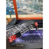 Kalkan Bayraklı Model Pleksi Plakalık - İSİM SOYİSİM