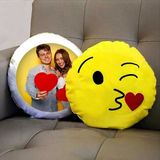 Kalpli Opucuk Emoji Yastik Kisiye Ozel