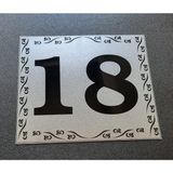 Kapı Numarası 10x12 Cm Metalik Gümüş Gri Üzeri Siyah Baskı Kendinden Yapışkanlı No:18