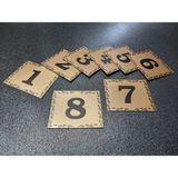 Kapı Numarası 5.5x6.5 cm Metalik Altın Sarı Üzeri Siyah Baskı Kendinden Yapışkanlı No:1 Den 8’e