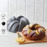 Karaca Cake Pro Antrasit 26 Cm Döküm Kek Kalıbı Fırın ve Bulaşık Makinesi Uyumlu Yüksek Isı Dayanımı