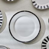 Karaca Damalı Çizgi 27 cm Porselen Servis Tabağı