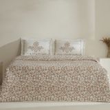 Karaca Home Tiara Bej Çift Kişilik Yatak Örtüsü Seti Nakışlı Pamuk Kumaş ve Yastıklar - 230 x 240 cm
