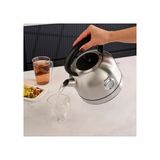 Karaca Inox Su Isıtıcısı 1,7 L Hacim, Gizli Rezistans, Sıcaklık Göstergesi, Hızlı Kaynatma, Kompakt Mutfak Alanları ve Çay Kahve Rutini Için Şık Retro Kettle