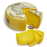 Kars Bakkaliyesi Eski Kaşar 1 kg Tam Yağlı Geleneksel Peynir Türkiye Menşeli Doğal Ürün