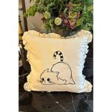 Kedicik Lüx Nakışlı Keten Kırlent Kılıfı 45x45 Cm Siyah