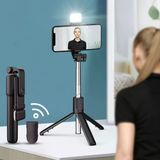 Kendiliğinden Led Işıklı Kumandalı Uzayabilen Selfie Çubuğu,Masa Üstü Tripod (5570)
