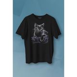 Kendim Seçtim Mor Battaniye Üstünde Uzanan Sevimli Kedi Black Cat Baskılı Tişört Unisex T-Shirt10 - 2XL - Siyah