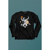 Kendim Seçtim Uzayda Satürn Gezegeni Yanında Basketbol Oynayan Astronot Uzun Kollu Tişört Baskılı T-Shirt - 001-Siyah - 2XL