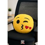 KidHug Emoji Peluş Yastık – Seçenekli - AŞIK,MAŞUK, KOKOŞ Emoji Yastıklar , Ev Araba Ofis Hediyelik Smile