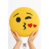 KidHug Emoji Peluş Yastık – Seçenekli - Kırlent Emoji Yastıklar , Gülen , Öpücük , Aşık Sevgiliye Hediye