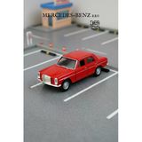 Kırmızı 1:32 Ölçek Die Cast Kapıları Açılır Lisanslı Mercedes Benz 220 Oyuncak Metal Model Araba