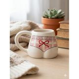 Kırmızı Kurdele Bikinili El Yapımı Beyaz Parlak Popo Kupa - El İşçiliği Hediyelik Kupa Bardak Mug