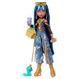 Kısa bluz ve altın rengi detaylı kot kargo pantolon giyen Monster High Cleo De Nile bebek, evcil yılanı Hissette ve salata, smoothie ve çanta gibi 7 aksesuar, JHK32