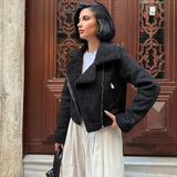 Kısa Içi Peluş Dışı Süet Kaban - Siyah