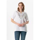 Kısa Kol Çiçek V Yaka Nakışlı Müslin Yazlık Bluz Beyaz Byz 4Xl/5Xl Beyaz