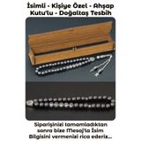 Kişiye Özel Isimli Tesbih - Hematit Taşı - Harfli Püsküllü Tesbih - Ahşap Kutu'lu Doğal Taş Tesbih TSBHSKR00340