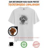 Kişiye Özel Karakalem Tişört - Fotoğraftan Baskılı Aile Portresi | %100 Pamuk Unisex Beyaz Tişört | Kadın Erkek Evcil Hayvan Tasarımlı Anlamlı Hediye V6