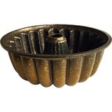 Kitchendore Dilimli Kek Kalıbı Royal Gold Kalın Döküm Üç Katmanlı Kaplama 575 Gram - 26 x 26 x 7 cm